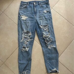 American Eagle Ditressed Jeans